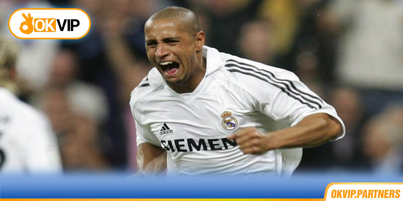 Roberto Carlos có một sự nghiệp câu lạc bộ lẫy lừng